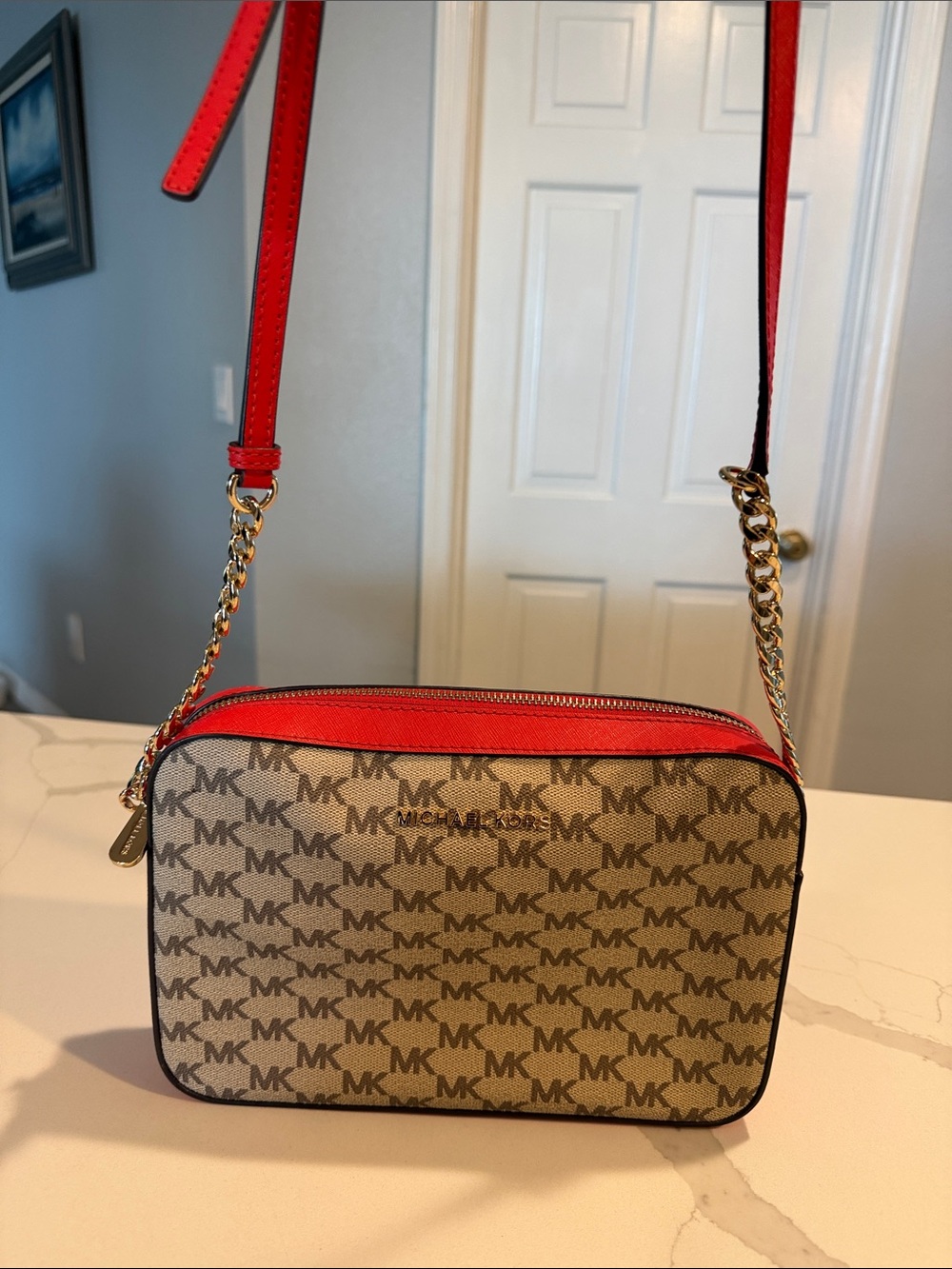 Michael Kors Jet Set Signature Crossbody in Beige and Red - Picture 9 of 10